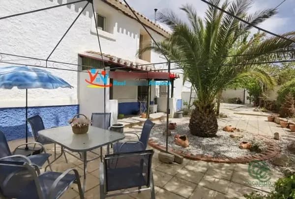 Finca rústica de 0,0846 ha en venta en Cullar, Granada