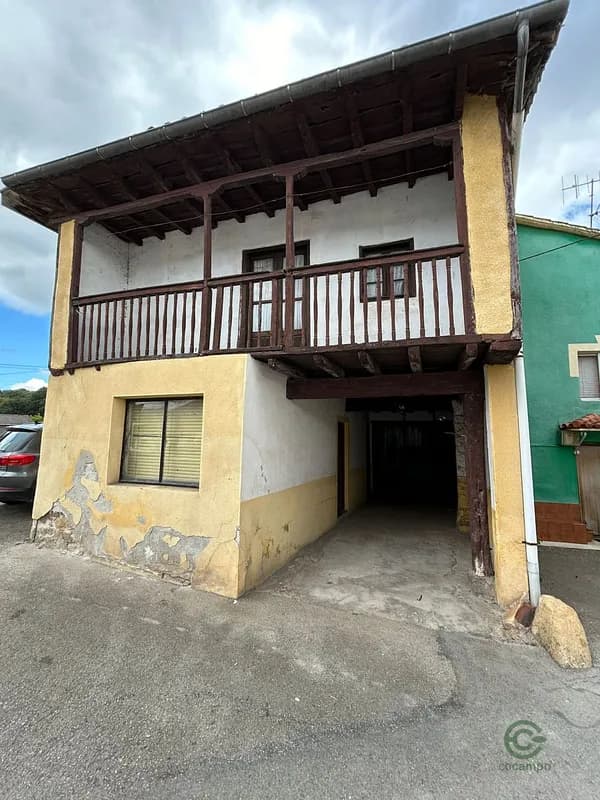 Casa de 0,0207 ha en venta en Arenas de iguna, Cantabria