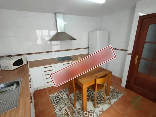 Casa de 0,0151 ha en venta en Alcala de guadaira, Sevilla