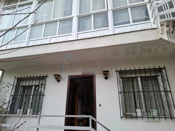 Casa de 0,02 ha en venta en Orense