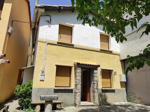 Casa de 0,007 ha en venta en Foradada del toscar, Huesca