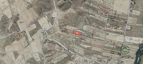 Finca agrícola de 0,3334 ha en venta en El molar, Madrid