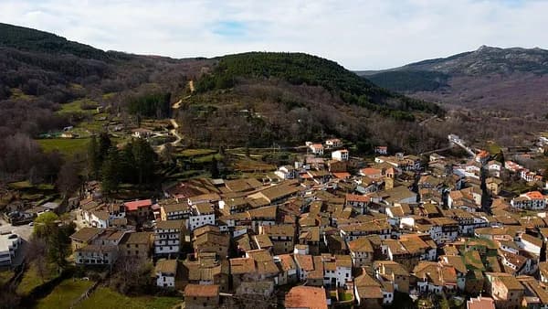 Finca rústica de 0,0931 ha en venta en Candelario, Salamanca