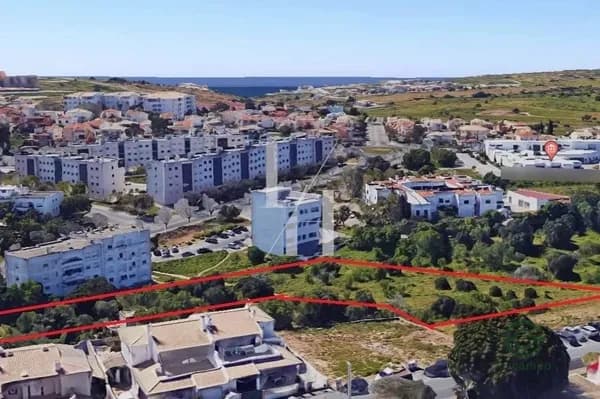 Terra urbana de 1,33 ha para venda em Faro