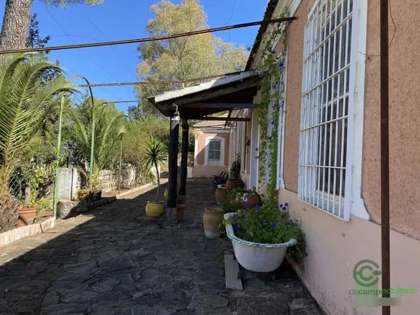 Casa de 0,2285 ha en venta en Banos de la encina, Jaen