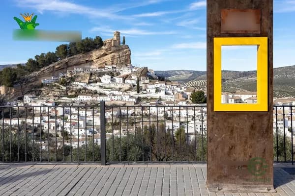 Finca agrícola de 0,4859 ha en venta en Granada