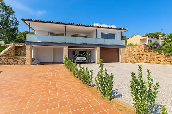 Casa de 0,0415 ha en venta en Calonge, Girona