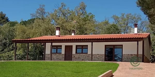 Finca de recreo de 0,6 ha en venta en Bareyo, Cantabria
