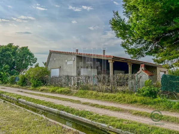 Finca agrícola de 0,1409 ha en venta en Sant jaume d`enveja, Tarragona