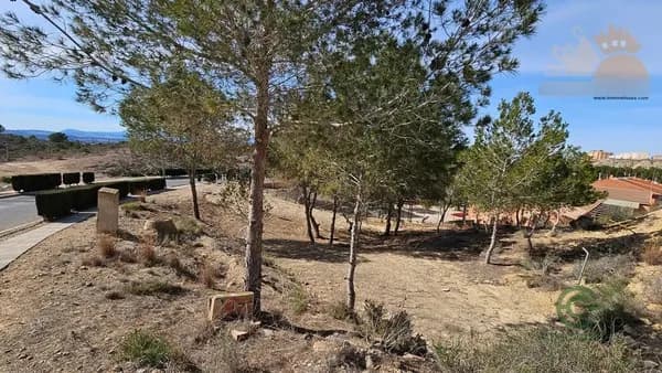 Terreno urbano de 0,08 ha en venta en Altorreal, Murcia