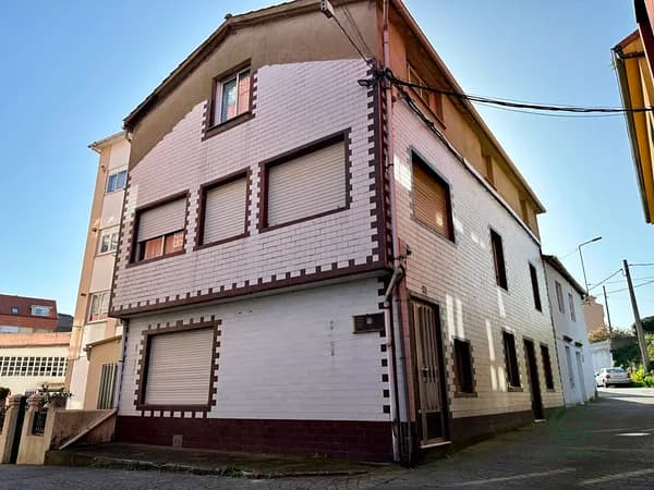 Casa de 0,0195 ha en venta en Mugardos, La coruña