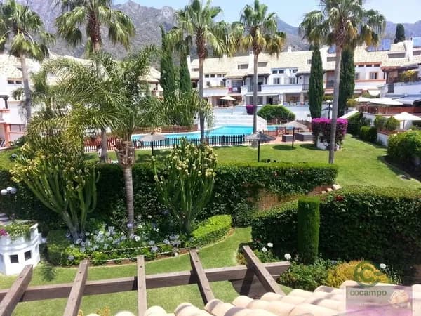 Casa de 0,0333 ha en venta en Marbella, Málaga