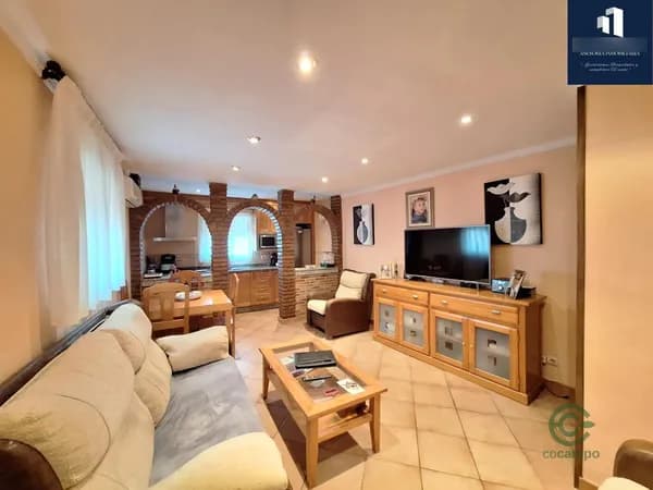 Casa de 0,0069 ha en venta en Itrabo, Granada