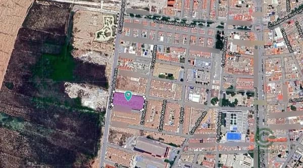 Terreno urbano de 0,28 ha en venta en Pinoso, Alicante