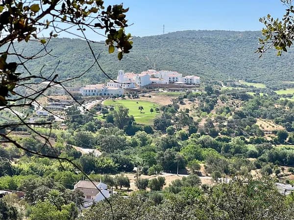 Terreno urbano de 0,26 ha en venta en Loulé, Faro