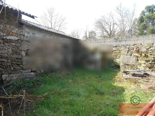 Finca rústica de 0,5 ha en venta en Salvaterra de miño, Pontevedra