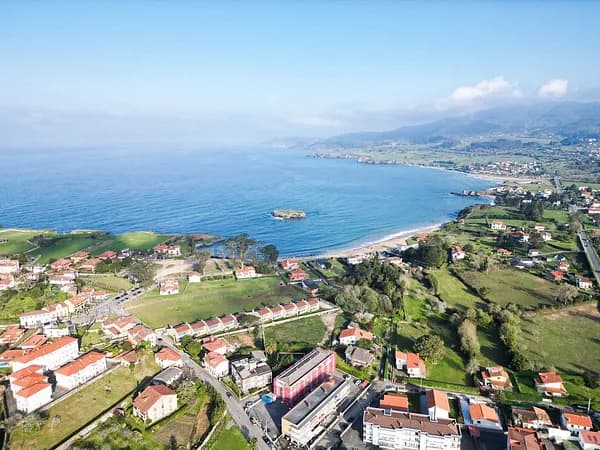 Casa de 0,0385 ha en venta en Colunga, Asturias