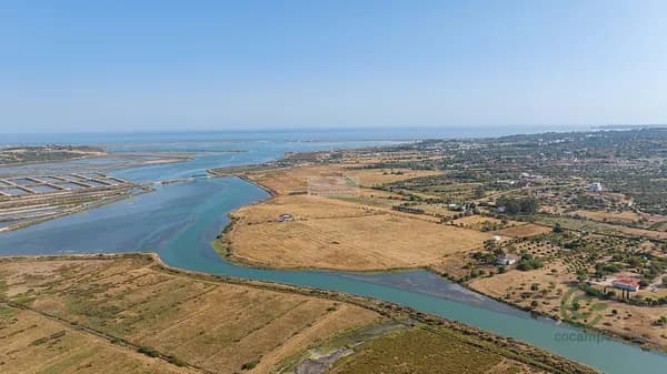 Finca agrícola de 7,864 ha en venta en Lagos, Algarve