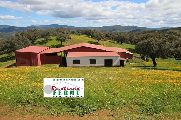 Finca ganadera de 187 ha en venta en Huelva