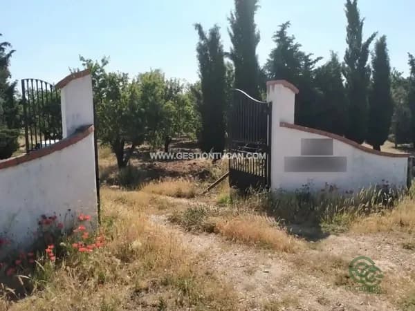 Finca rústica de 3 ha en venta en Erustes, Toledo