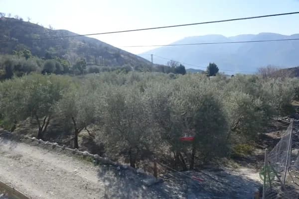 Finca agrícola de 0,25 ha en venta en Orgiva, Granada