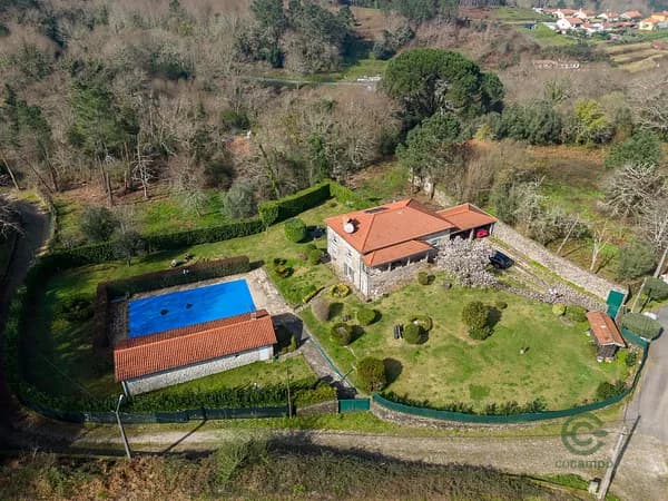 Finca rústica de 0,273 ha en venta en Cornes, Viana do castelo