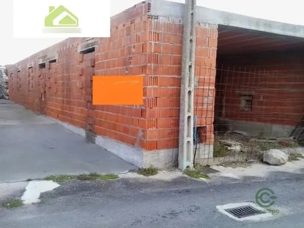 Casa de 0,0115 ha en venta en Peñausende, Zamora
