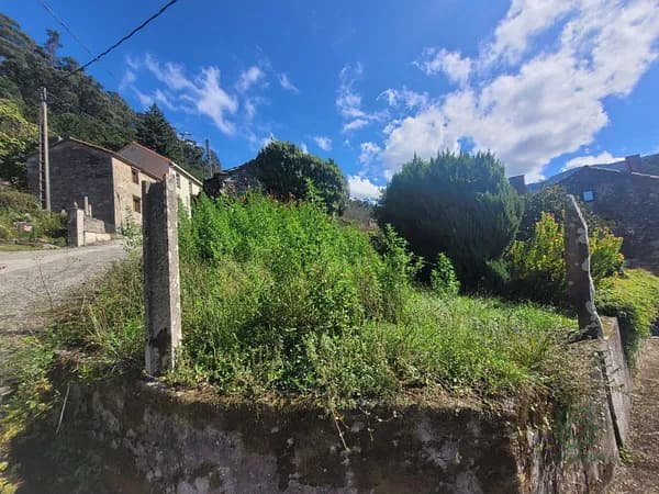Finca agrícola de 0,0409 ha en venta en Lousame, La coruna