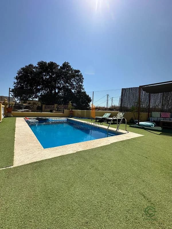 Finca de recreo de 0,012 ha en venta en Málaga