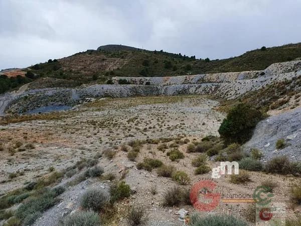 Finca agrícola de 14 ha en venta en Vélez de benaudalla, Granada