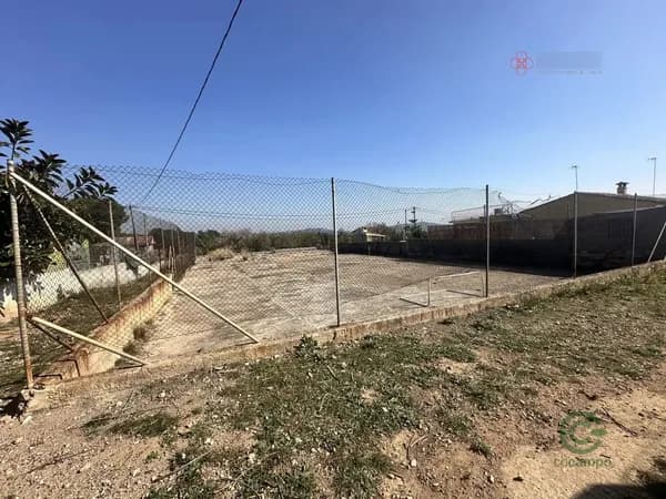 Finca de recreo de 0,0484 ha en venta en Torres torres, Valencia