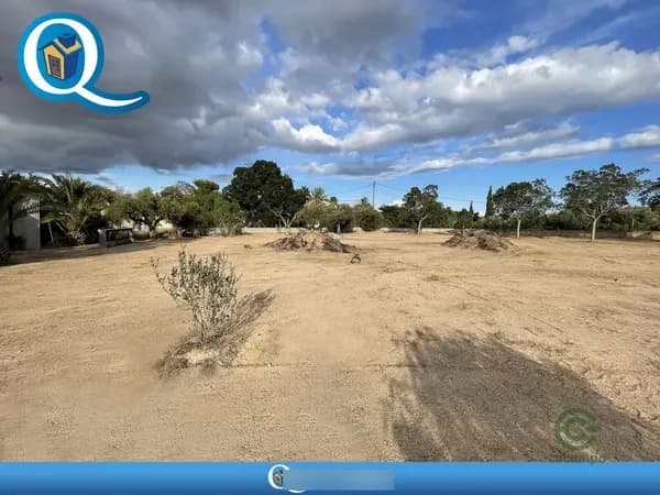 Terreno urbano de 0,21 ha en venta en Mutxamel, Alicante