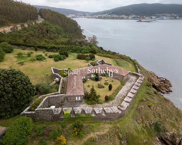 Finca rústica de 0,28 ha en venta en La coruña