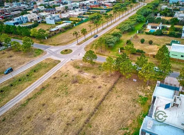 Terreno urbano de 0,0649 ha en venta en Santa fe