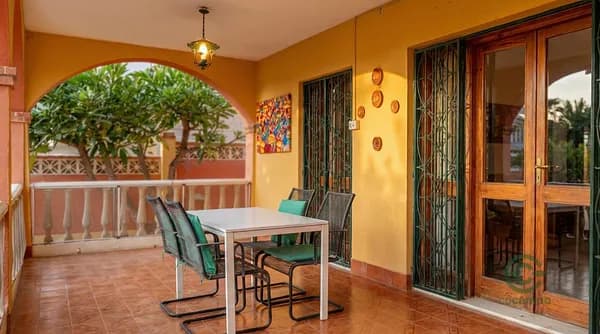 Casa de 0,0695 ha en venta en Rincón de la victoria, Malaga