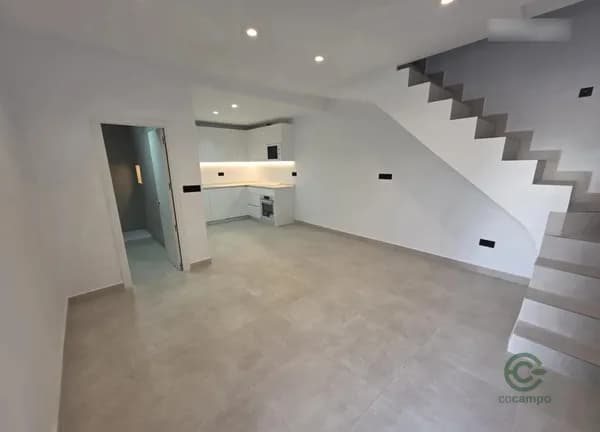 Casa de 0,0085 ha en venta en Sevilla, Sevilla