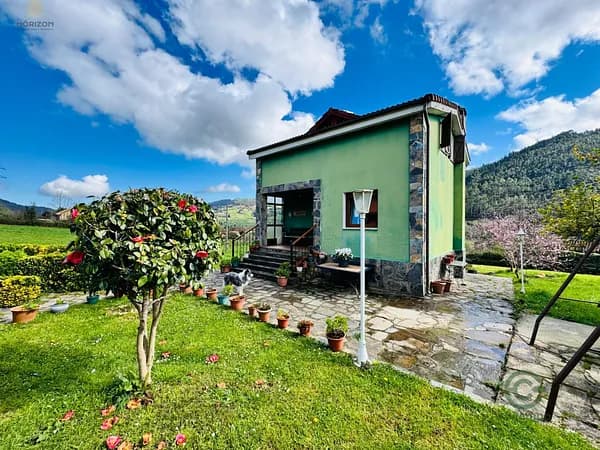 Finca rústica de 0,52 ha en venta en Asturias