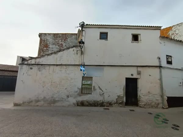 Casa de 0,0059 ha en venta en Torreperogil, Jaen