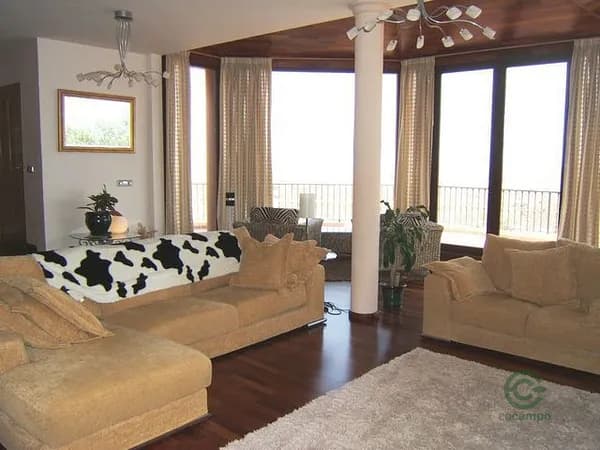 Casa de 0,0323 ha per a venda a Almeria