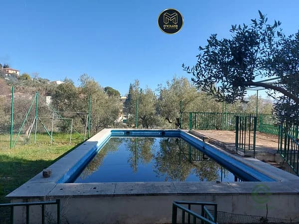 Finca rústica de 0,7 ha en venta en Jaén