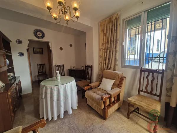 Casa de 0,0075 ha en venta en Itrabo, Granada