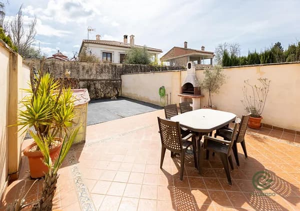 Finca rústica de 0,0224 ha en venta en Ogijares, Granada