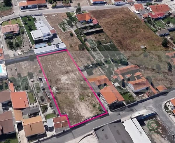 Terreno urbano de 0,1936 ha en venta en Marinha grande, Leiria