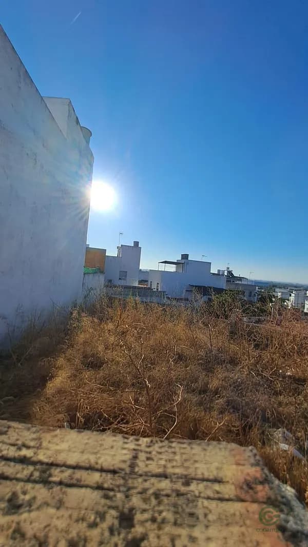 Casa de 0,0205 ha en venta en Alcalá del río, Sevilla