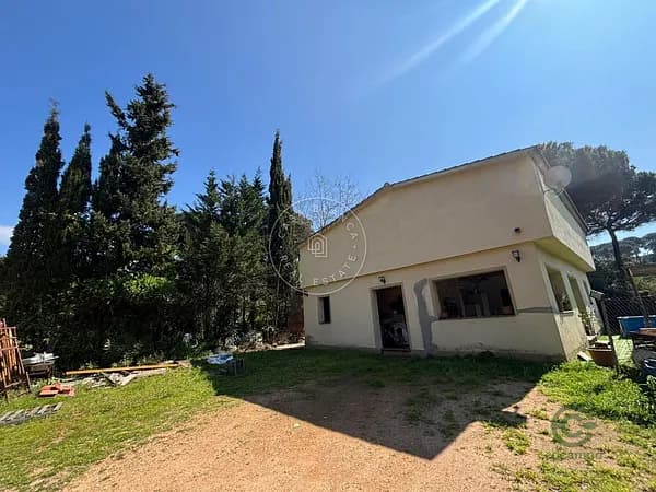 Casa de 0,1 ha en venta en Girona
