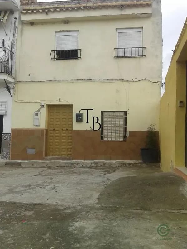 Casa de 0,0087 ha en venta en Burguillos, Sevilla