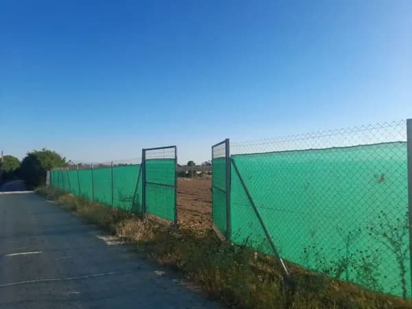 Finca agrícola de 0,15 ha en venta en Sevilla