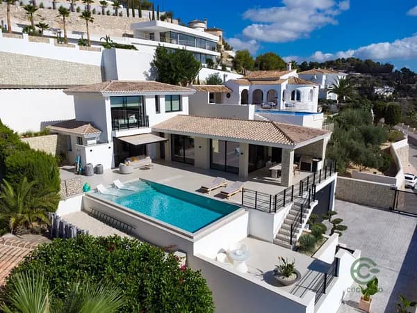 Casa de 0,086 ha en venta en Benissa, Alicante