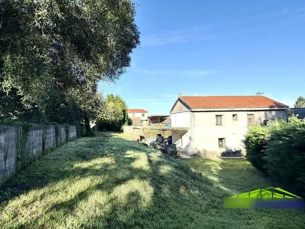 Casa de 0,14 ha en venta en Cambre, A coruña