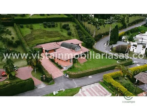 Casa de 0,26 ha en venta en Caldas
